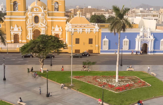 Visita guiada por Trujillo y el Museo de Arqueología de la UNT - Foto 1