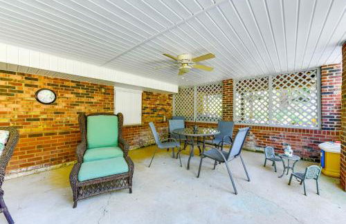 1 Mi to Dtwn Home with Fire Pit and Deck in Hudson! - Foto 29
