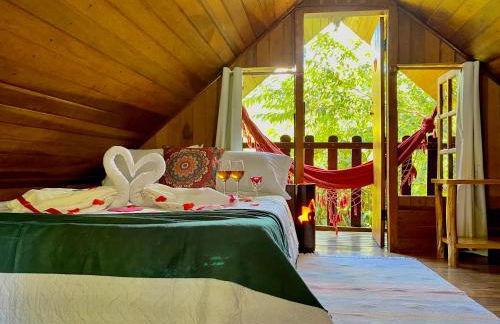 Chalé 2 Alto na Montanha, com garagem coberta - Foto 2