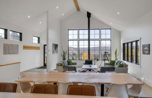 Magnificent Chalet Sweeping Views and Hot Tub - Foto 37