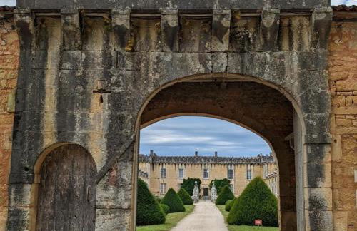 Gîte charmant au cœur d'un château historique avec parc, proche de Cognac, idéal famille et nature - FR-1-653-167 - Foto 15