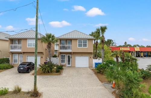 Escape to Sand Dollar Holler: Coastal Retreat, 3 Beds, 2.5 Baths, Sleeps 10! - Foto 98