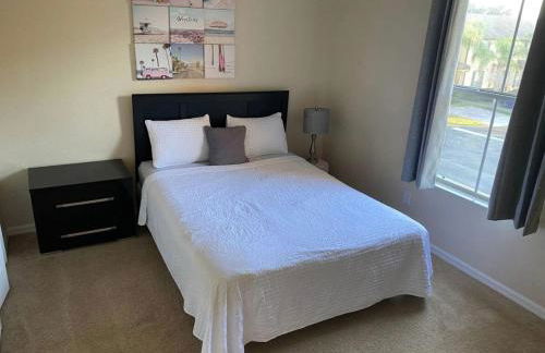 Villas at Regal Palms-4 Bedroom3.5 bath Townhouse - Foto 18