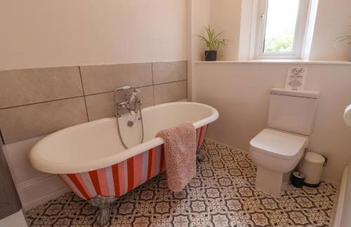 Red House - Photo 39