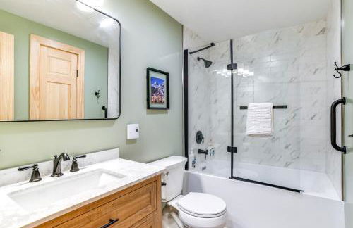 Skiers Paradise Townhome with Deck in Cortland! - Foto 14