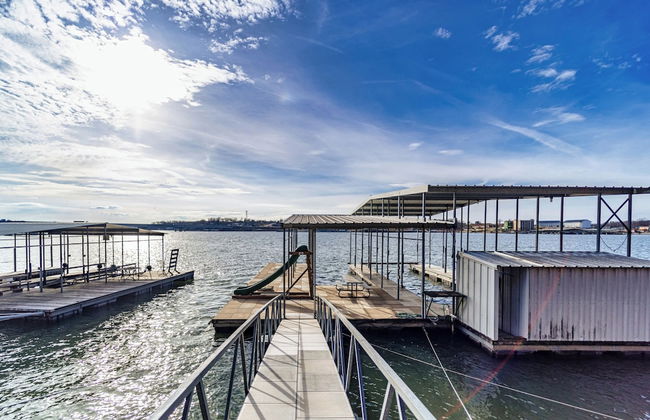 Redbud Retreat Amenity-filled Waterfront Home! - Photo 38