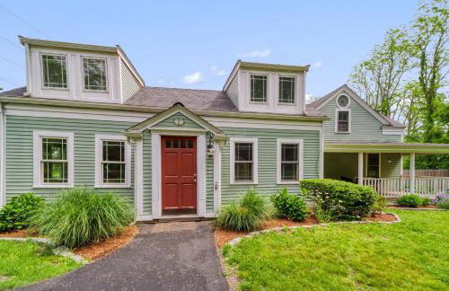 3 Bedroom Cape House by Leavetown Vacations - Photo 33