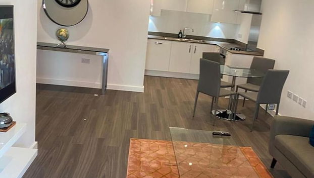 Inviting 4-bed Apartment in Dartford - Foto 2, Imagem principal