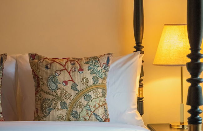 Writer's Lodge By Ishq - Photo 3