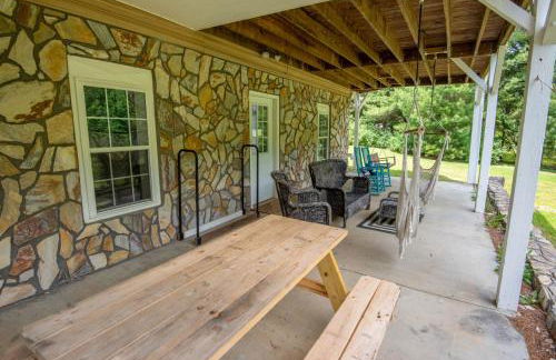 2Bd Riverfront with Expansive Outdoor Space, River Access, Fire Pit - Foto 23