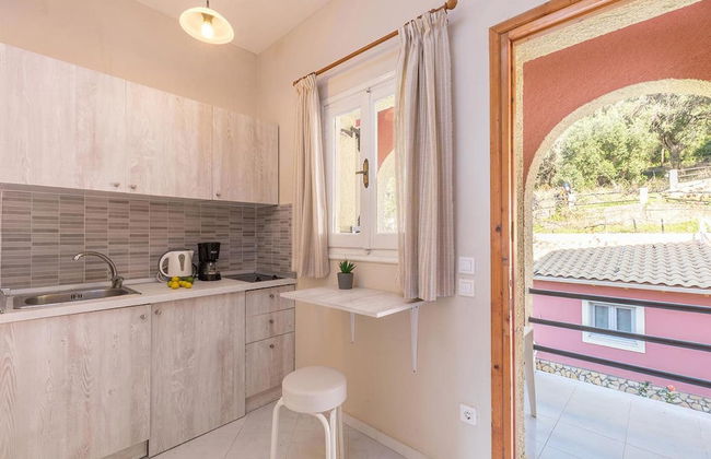 Studio Apartments With Large Swimming Pool and Sea View at Pelekas Beach Corfu - Foto 6