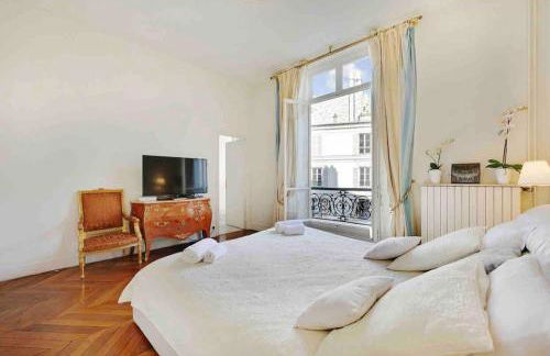 Champs Élysées : Appartement 200 m2 avec balcon - Foto 10