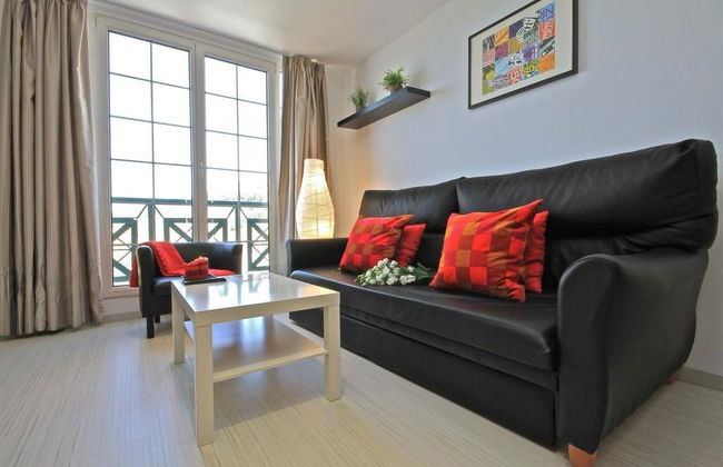 Inside Plaza Sierra Nevada - Foto 8