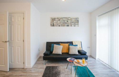 Cosy 2-bed home - For Company contractor and Leisure stays - NEC, Airport, HS2, Contractors, Resort World - Foto 1