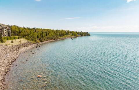 Amazing Lake View 2 Queen Bed Studio & Heated Pools - Foto 20