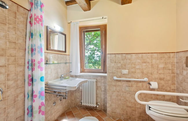 Beautiful Villa in Belforte All'isauro With Swimming Pool - Foto 62