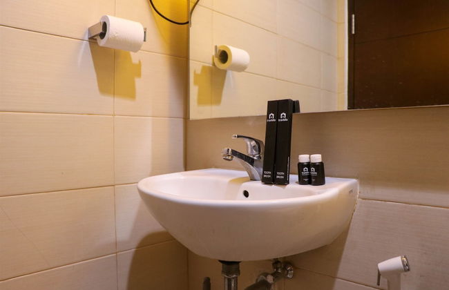 Comfort Studio At Sky Terrace Apartment - Photo 16