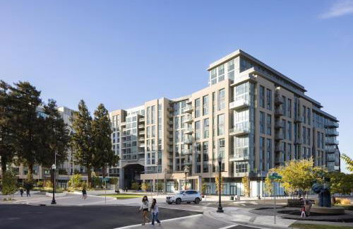 The Martin - Photo 1