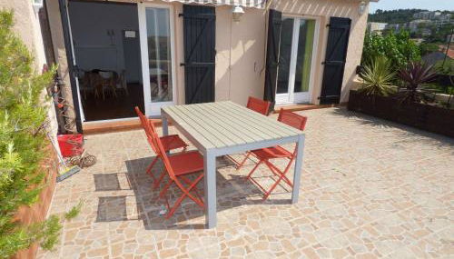 WIFI, Climatisation, parking, plage à pied - Photo 2