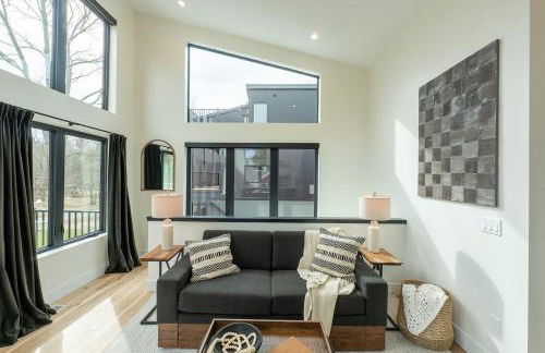 Michigan Mod Walk to Downtown - Foto 4