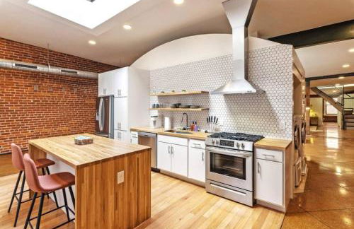 Deluxe 3BR Loft Walkable to Everything Downtown - Foto 8