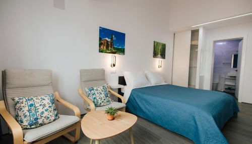 Delightful Seaside Studio Apartment D - Faraway - Photo 3