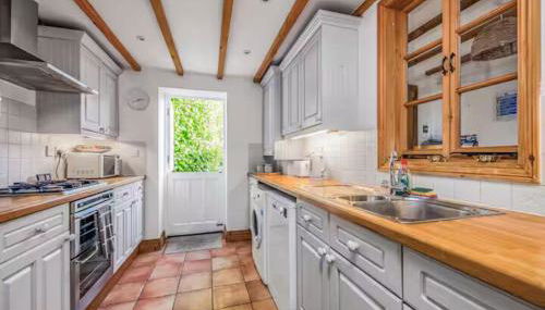 Charming Family Stables Conversion - Pass the Keys - Foto 3, Other