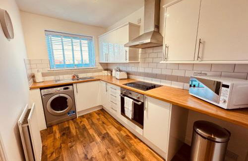 Spanish City View 2, Luxury Sea Front Apartment Free Onsite Parking - Foto 7