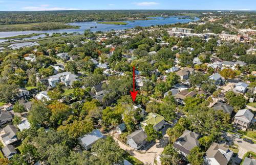 Secret Garden Hideaway l Walk to DNTN l Sleeps 8 - Foto 75