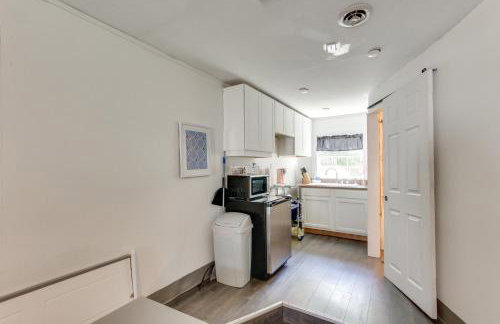 2 Mi to Long Beach Waterfront! Convenient Studio - Photo 10