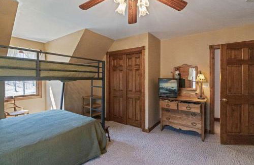 Cozy 3-Bedroom Retreat in Manistee - Foto 25