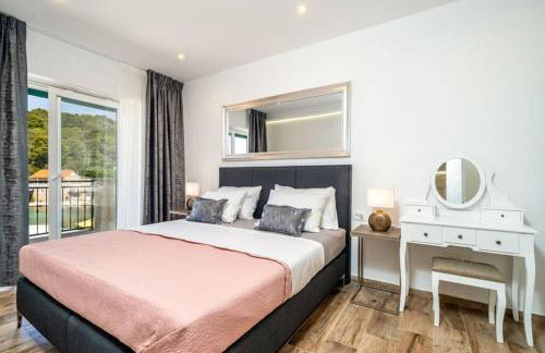 Corallium - Photo 42