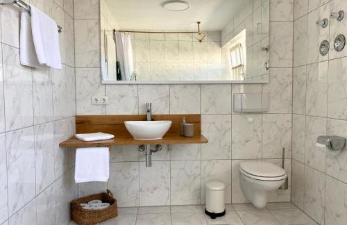 Best Butler Boho Boutique City Apartment Netflix - Foto 21