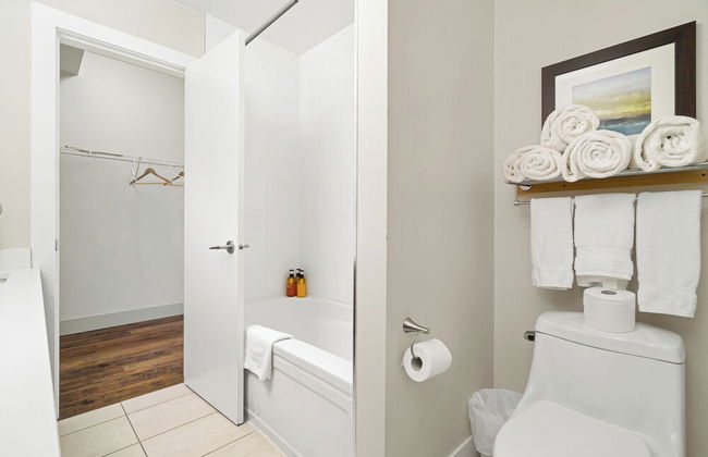 Embrace Serenity Luxe 2BR Suite - Photo 51