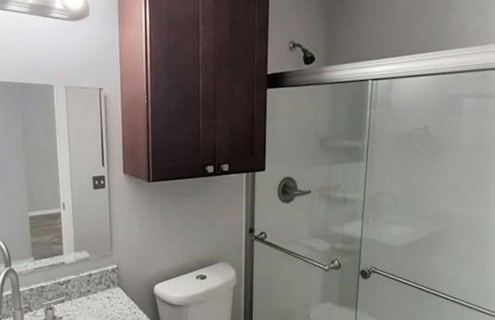 Private Bedroom Suite - Communal House near Integris Private - Photo 21