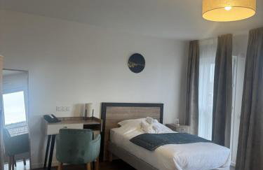 Les Belles Lettres - centre ville face à la Gare - 20 mn de Paris St Lazare - Foto 20