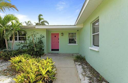 Grotto Pool House, 3 bed, 2 bath, IMG 3 miles, AMI - Foto 37