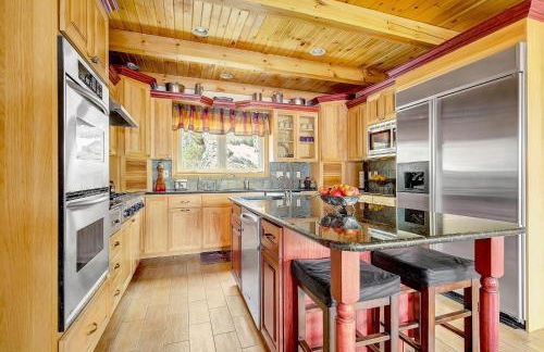 Secluded & Spacious Mountain Getaway - Foto 9