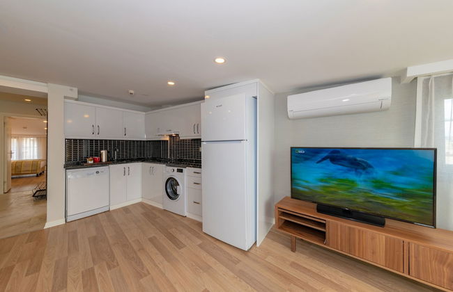 Feri Suites - Photo 48