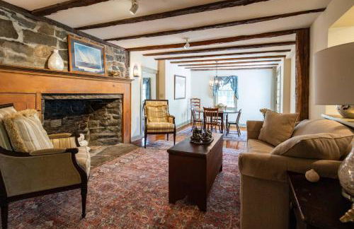 Historic Coastal Home • Marsh Views • Pet-Friendly - Foto 1