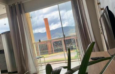 Lindo apartamento em frente a UFOP com garagem - Foto 1