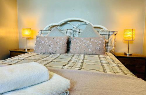 4-Bedroom House 5 mins to Beach & Parking - Foto 50