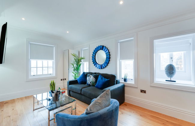 80 by Elite - Photo 66