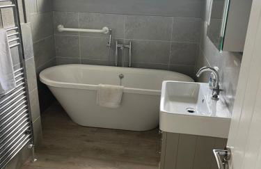 Glasshouse hot tub lodge - Foto 5