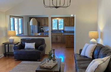 Dave & Susie's Place Across from Notting Hill Farm! - Foto 22