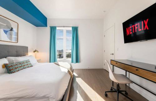 Chic and Cozy Home, Walk to Little Tokyo with Parking - Foto 16