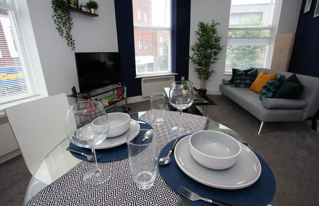 Cross St Boutique Apartment - Photo 12