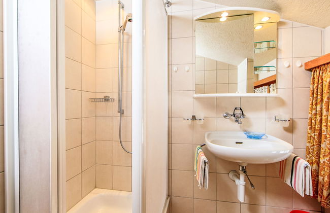 2 bedroom Apartment in Grindelwald with garden and sauna - Photo 10