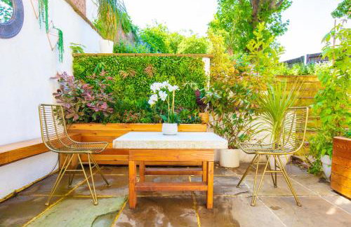 Hidden Retreat with Steam room, KING bed near tube - Foto 5