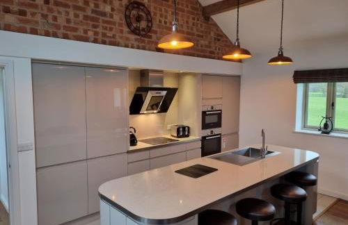 Bowland Breaks-A Luxury Barn Conversion with Optional Hot Tub, Log burner and countryside views - Foto 9